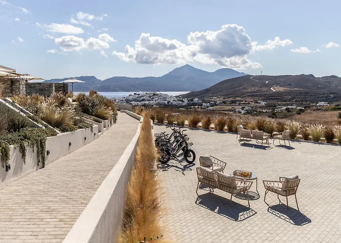 Solus Suites Milos
