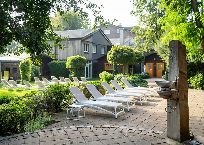 Waldhotel Tannenhaeuschen
