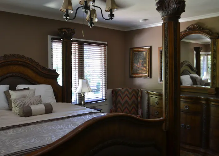 Guerneville Lodge