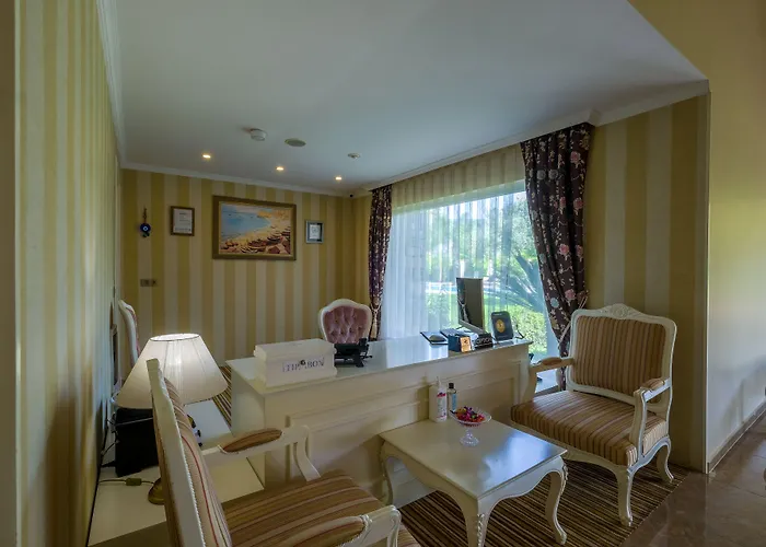 Grand Gocek Hotel