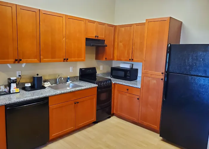 Clarion Hotel & Suites Williston