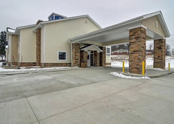 Cobblestone Hotel & Suites - Punxsutawney