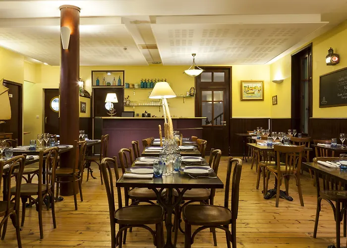 Les Flots - Hôtel et Restaurant face à l'océan - Châtelaillon-Plage