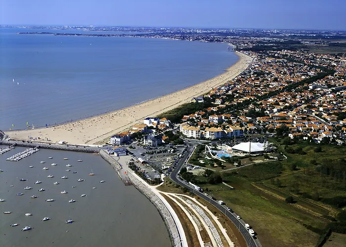 Les Flots - Hotel Et Restaurant Face A L'Ocean - Chatelaillon-Plage