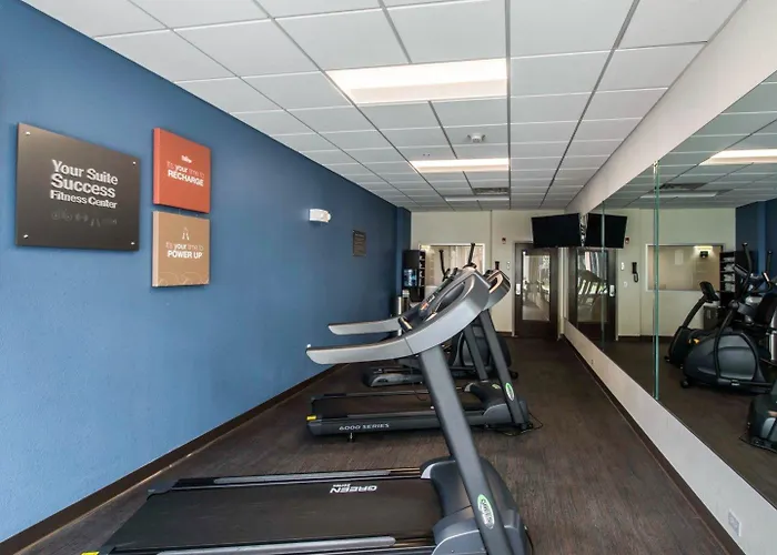 Comfort Suites Fort Lauderdale Airport South & Cruise Port