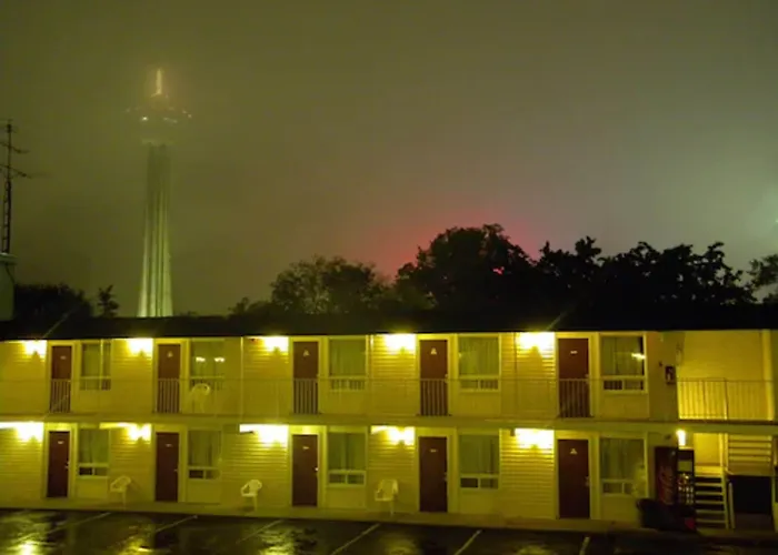 Fairway Inn By The Falls Niagara Falls