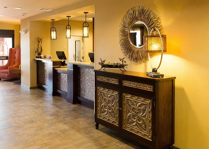 Little Missouri Inn & Suites New Town