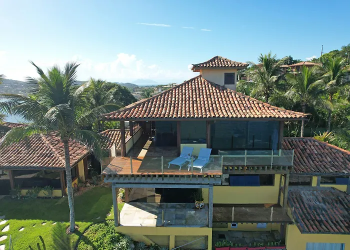 Cliffside Luxury Inn