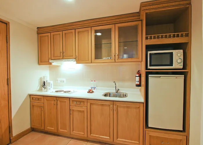 Harmoni Suites Hotel