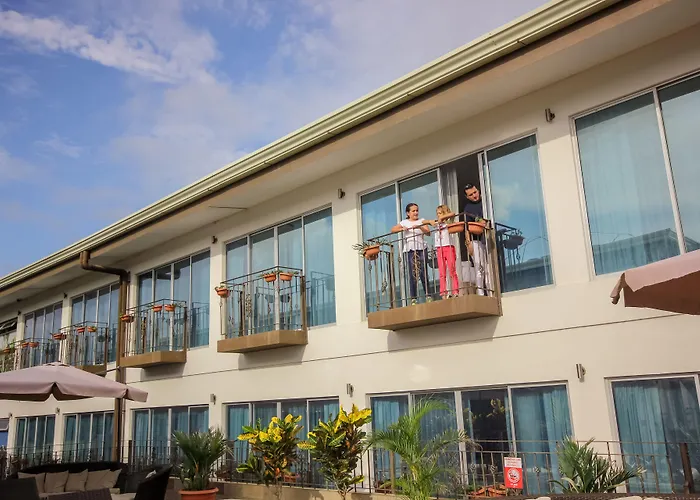 Beachfront Hotel Tramonto