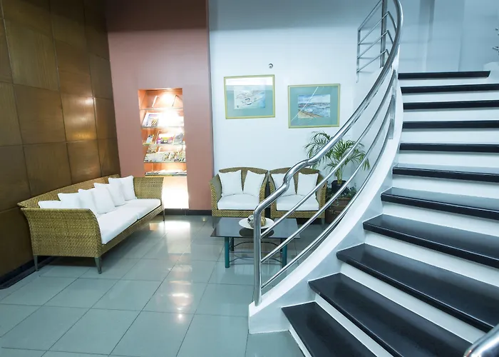 Harbor Town Hotel