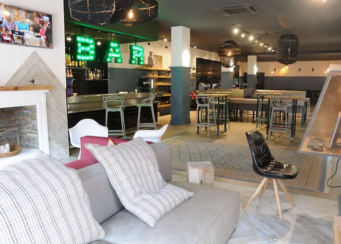 New Hotel Colon