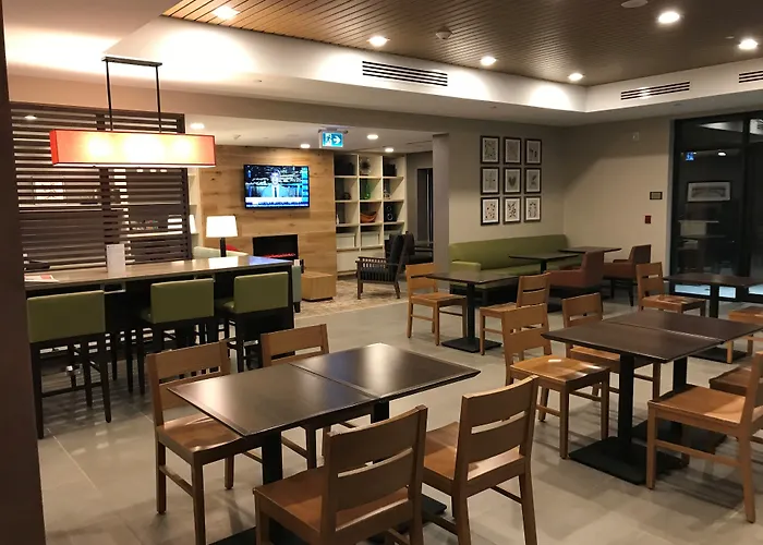 Country Inn & Suites By Radisson, Belleville, On