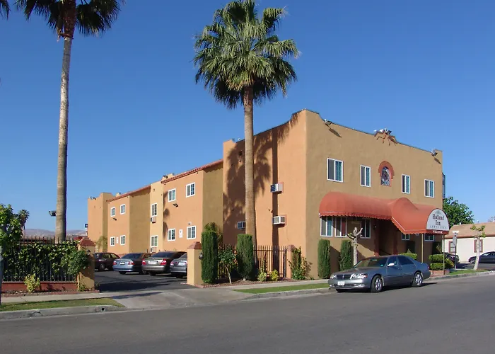 Holland Inn And Suites