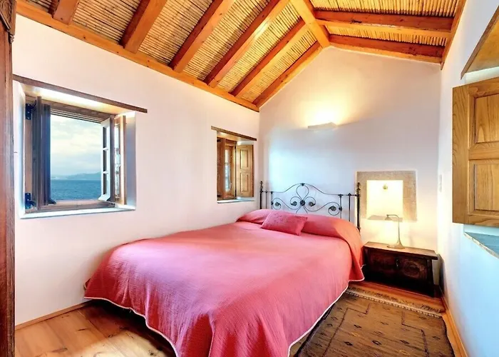 Malvasia Traditional Hotel