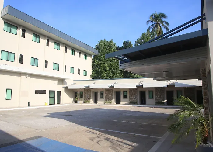 Aranjuez Hotel & Suites