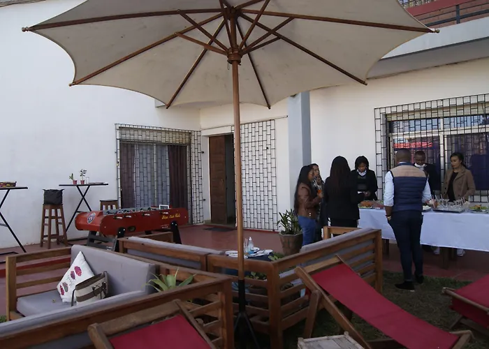 Villa Mahefa - WiFi Fibre - Parking&Jardin - Netflix - Hôtel proche RN1, RN4, RN7