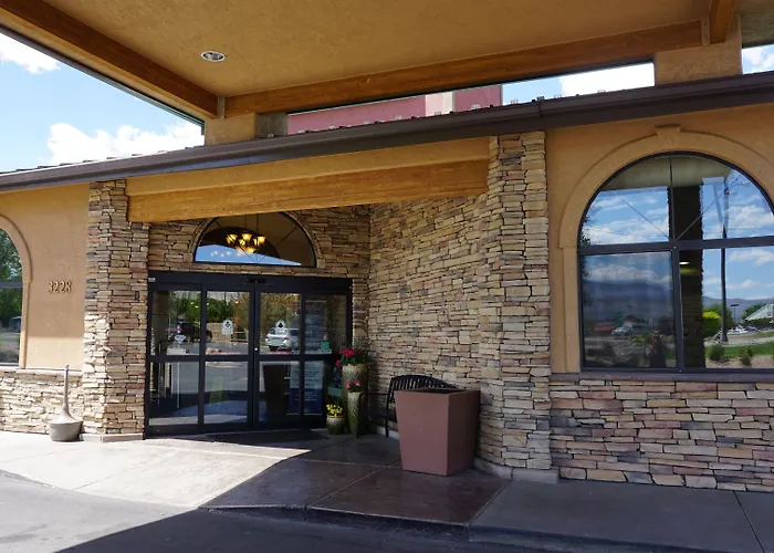 Best Western Grande River Inn & Suites