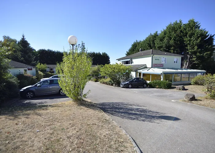 Brit Hotel Essentiel Limoges Nord Calme, Parking Gratuit, Acces Rapide A20