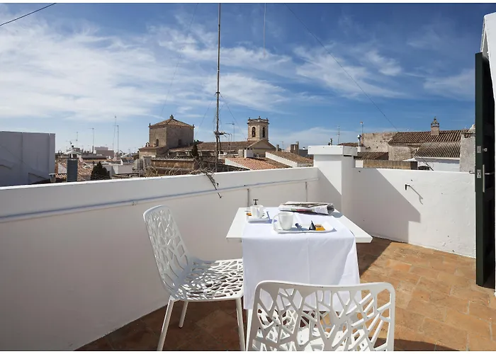 Cheap & Chic Hotel