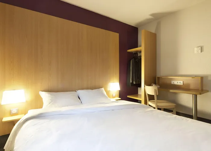 B&B HOTEL Reims Centre Gare