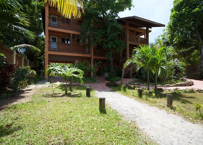 Hotel Posada Seremein Roatan