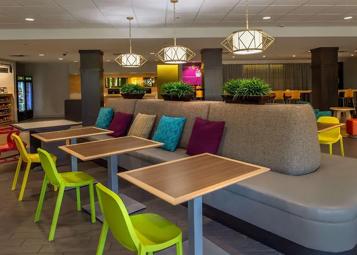 Home2 Suites St. Louis / Forest Park