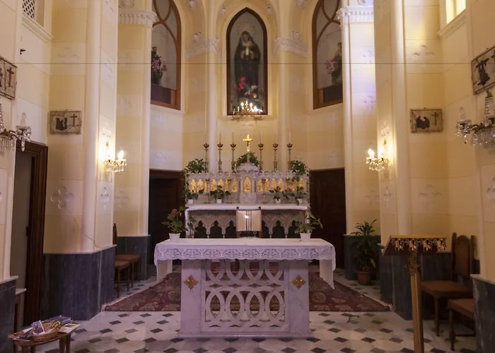 Sisters Hotel