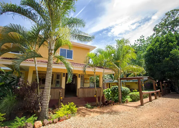 2 Friends Guest House
