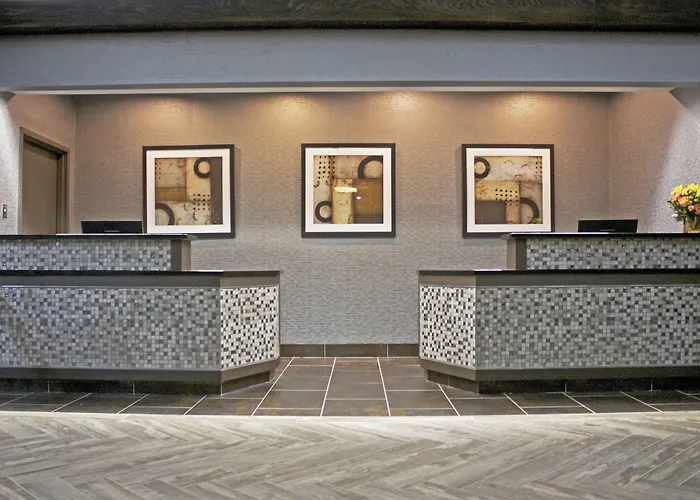 Super 8 By Wyndham Copley Akron