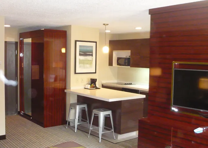 Super 8 By Wyndham Copley Akron