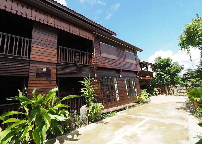 Khuang Chang Kam ข่วงช้างค้ำ