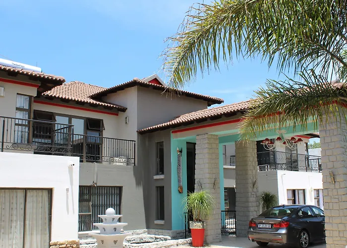 Africa Paradise - Or Tambo Airport Boutique Hotel