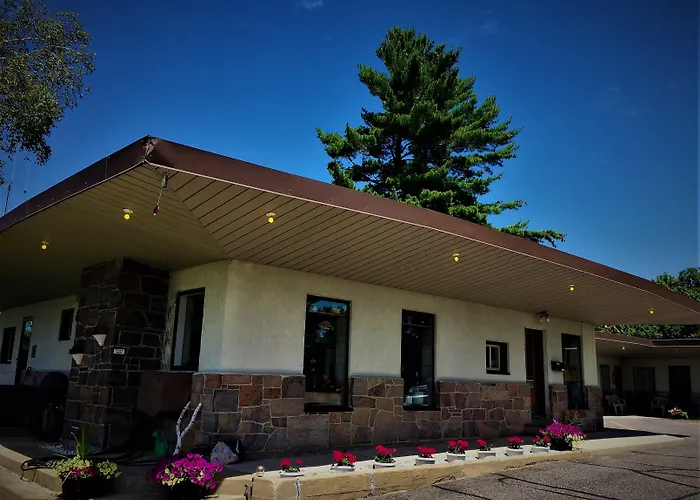 Town & Country Motel