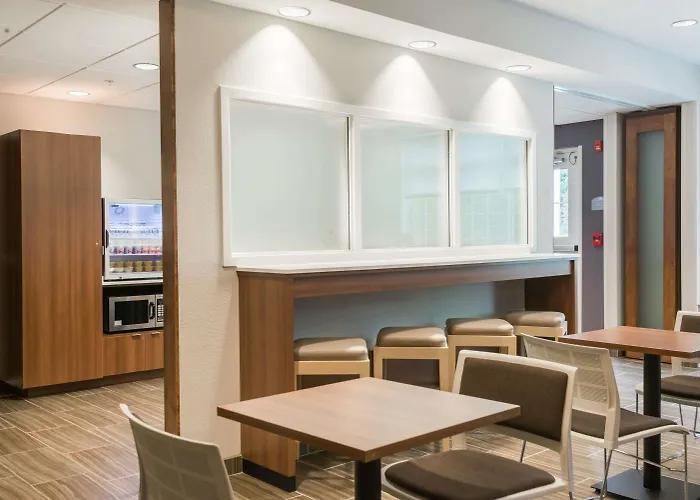 Microtel Inn & Suites By Wyndham Altoona