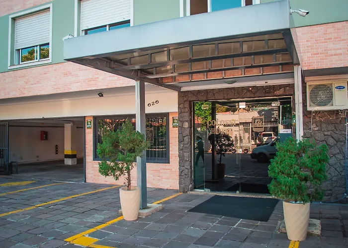 Colossi Hotel
