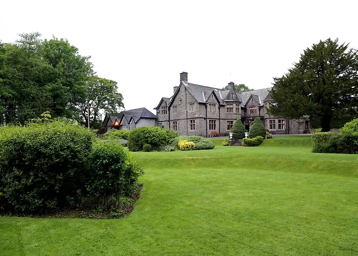 Maes Manor Country Hotel