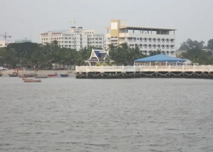 Na Na Chart Bangsaen