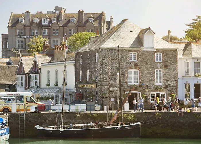 The Old Custom House