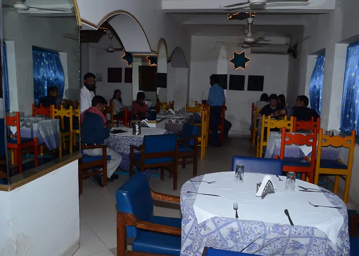 Maya Hotel & Restaurant