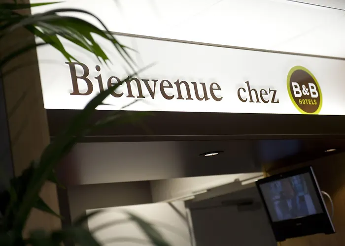 B&B HOTEL Niort Marais Poitevin