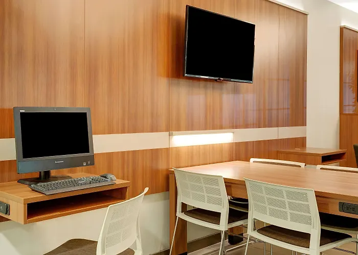 Microtel Inn & Suites By Wyndham Philadelphia Airport Ridley Park