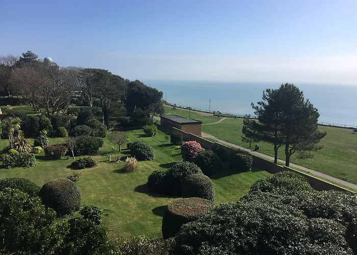 Hotel Riviera By The Sea Bournemouth