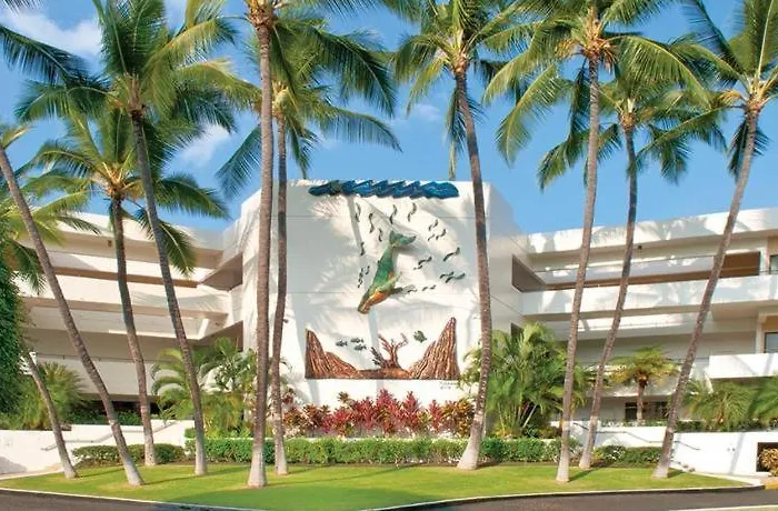 Wyndham Royal Sea Cliff Resort