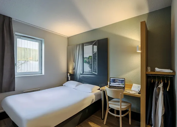 B&B HOTEL Poitiers 1 Futuroscope