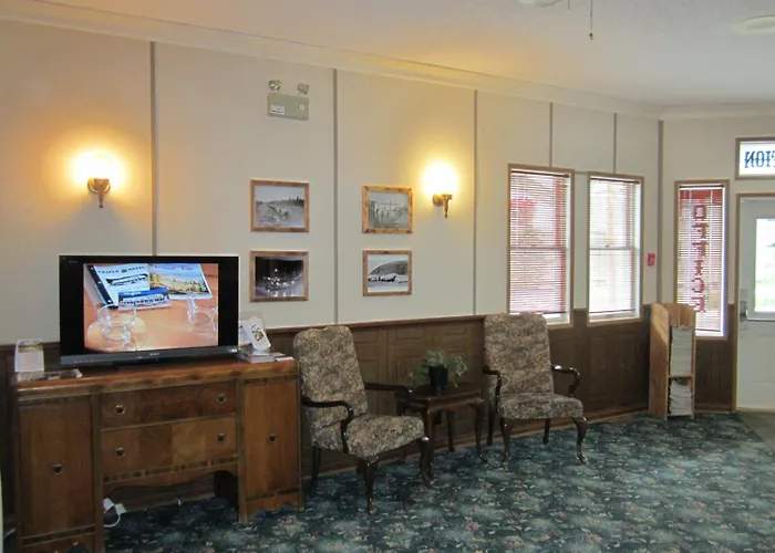 Triple J Hotel