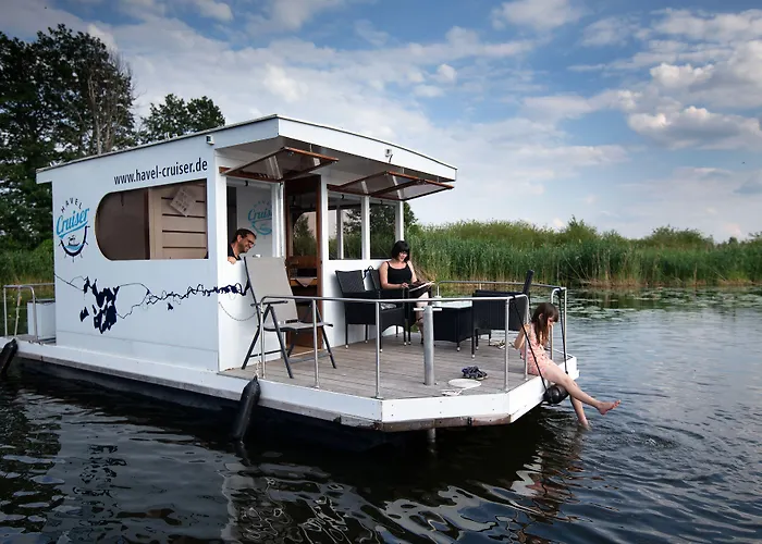 Havel Cruiser - Hausboot-Flöße mit Stil