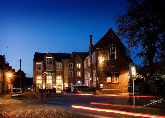 Castle Hotel & Apartments