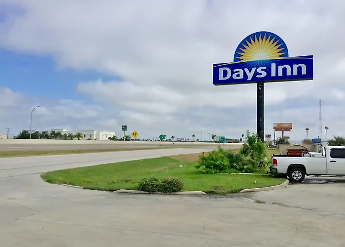 Days Inn & Suites By Wyndham Katy