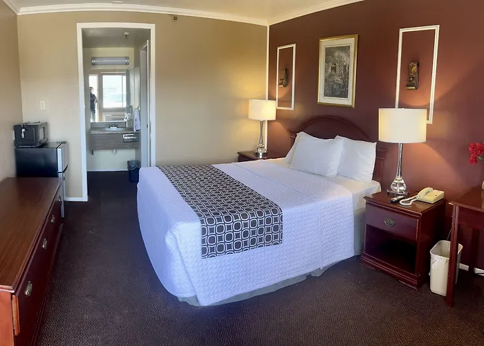 Days Inn By Wyndham Victorville - Hesperia I-15 Palmdale Road